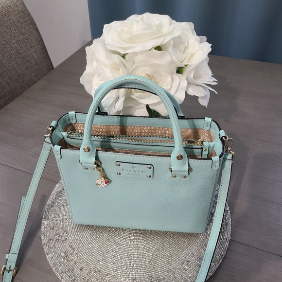 EUC - Kate Spade ♠️ Crossbody Bag w/bag charm - Picture 13 of 16